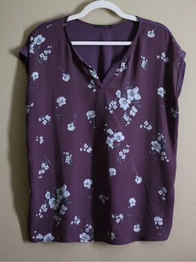 Papermoon Purple Floral Split Neck Mixed Media Blouse Large